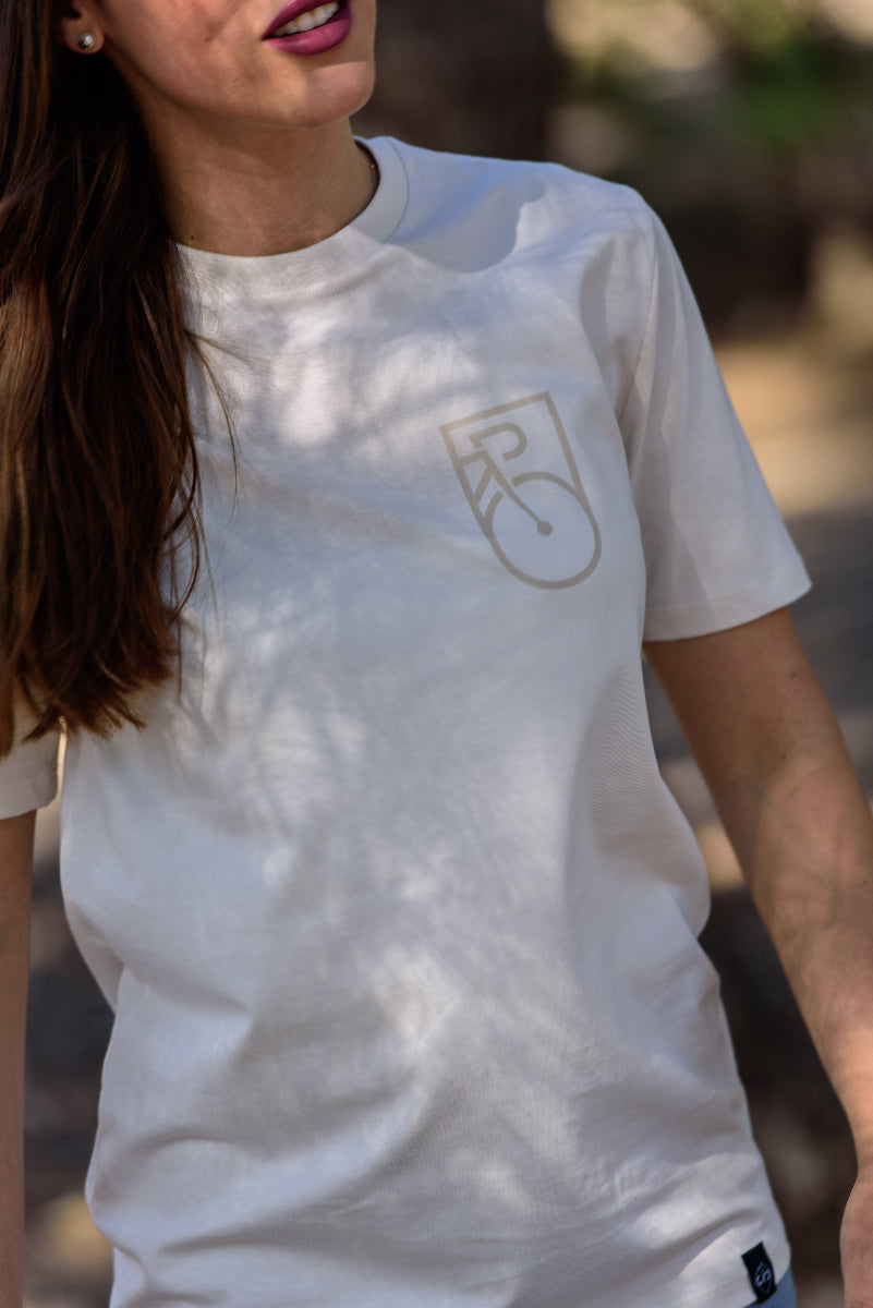 camiseta-beige-escudo-Ciclit
