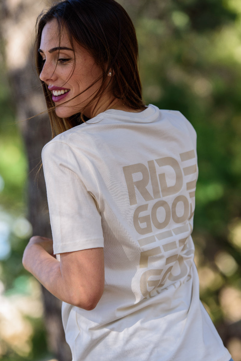 camiseta-beige-escudo-Ciclit